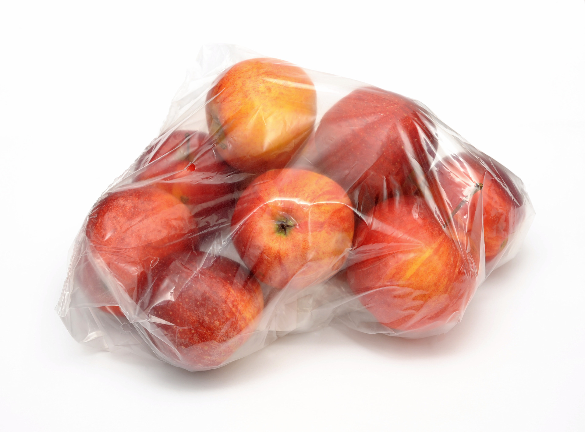 红苹果在塑料袋里